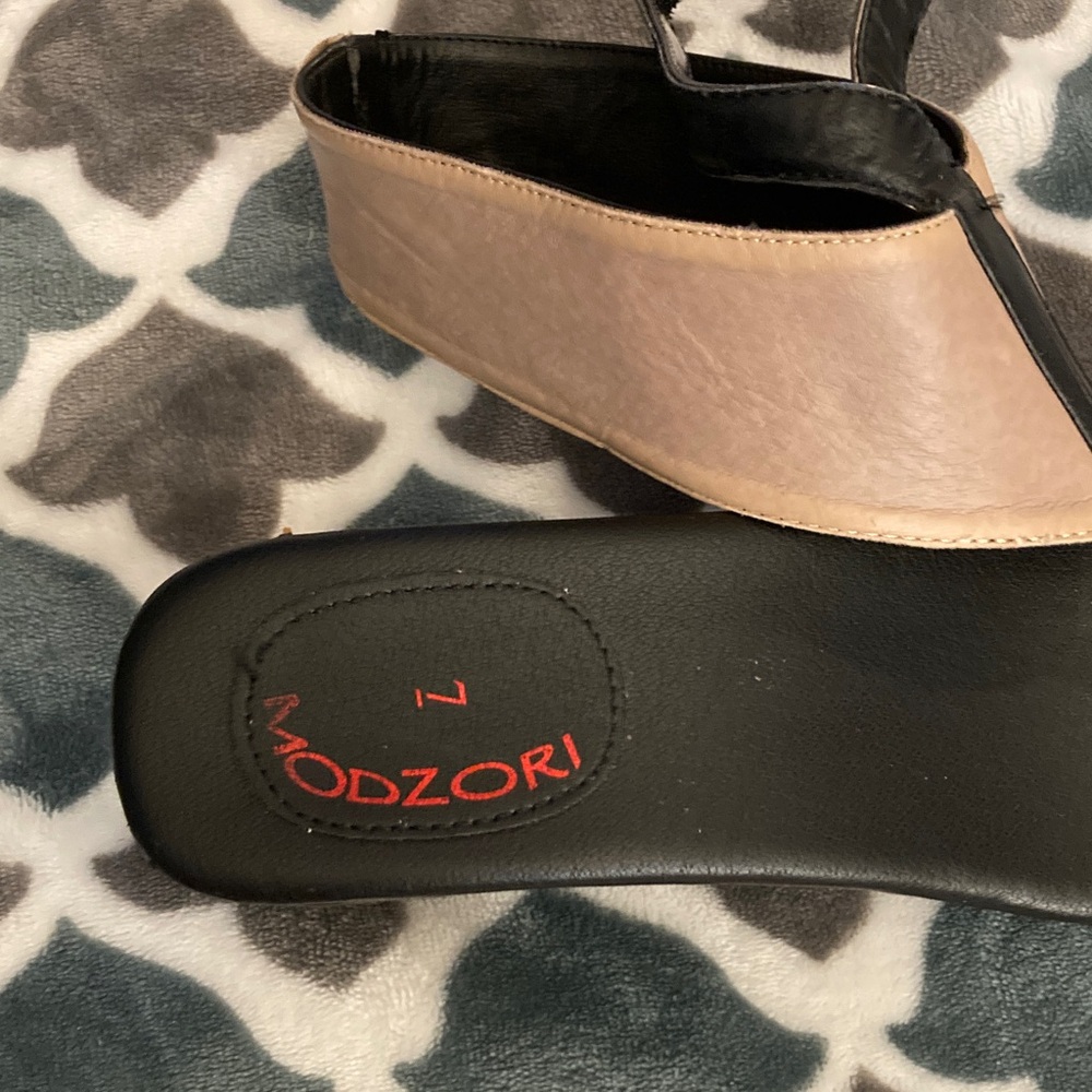 Elegant Black, bronze and tan convertible Women's Sandals - Picture 6 of 6